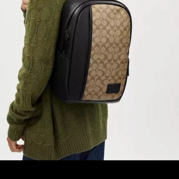 Coach backpack - Picture 1 of 3